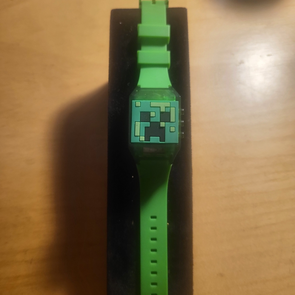 Minecraft Creeper Watch With Lights.